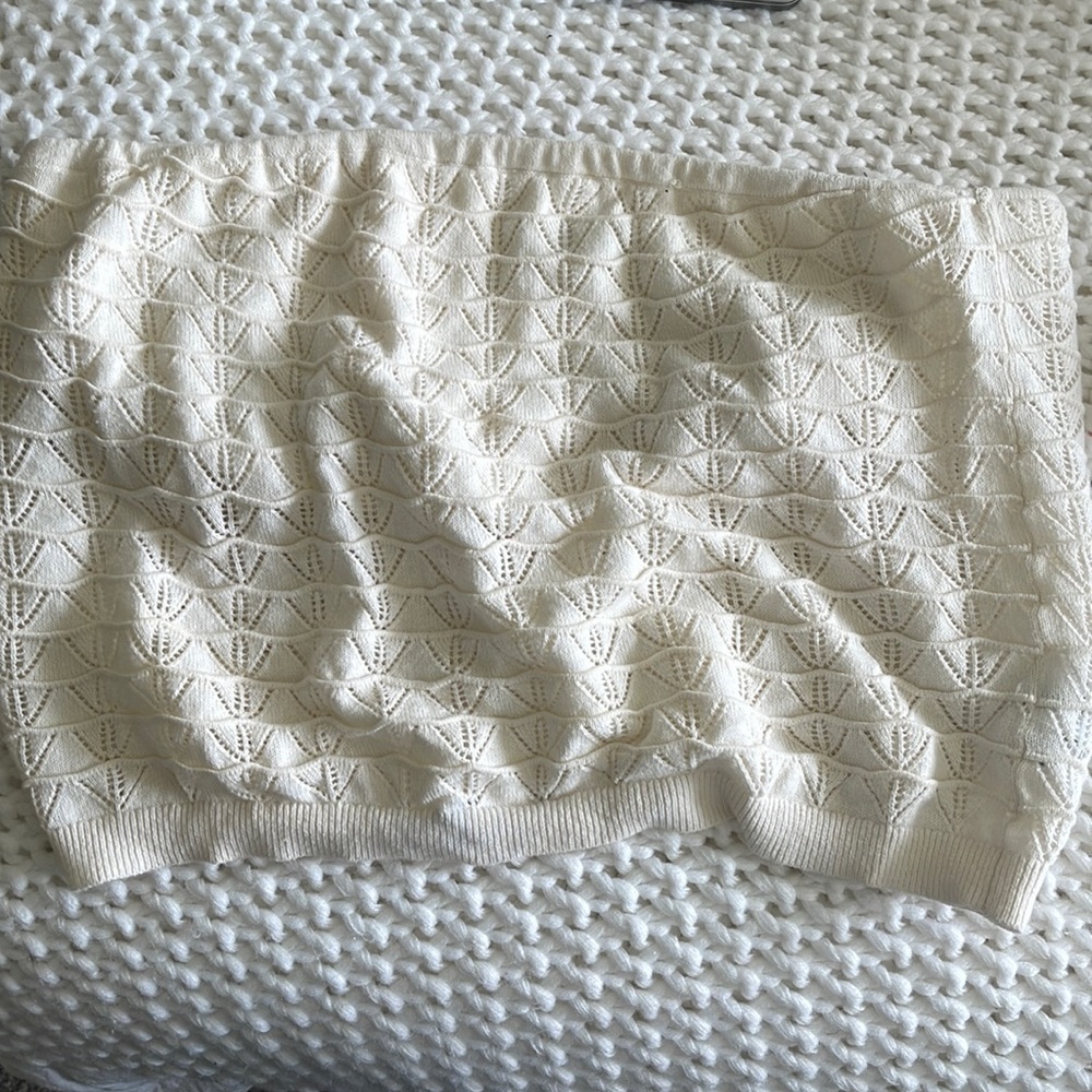 super cute cream colored tube top! so comfy and you can style it so many ways!